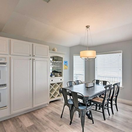 Oceanfront Galveston Home - Walk To Beach! Exterior foto